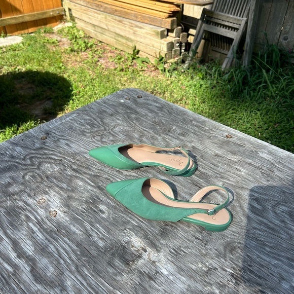 NEW Naturalizer 27 Edit Makenna Green Teal Leather Slip On Sling Back Flats - Picture 1 of 9